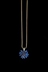 Blue Cornflower Pendant - Blaue Kornblume Kettchen