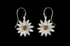 Daisy Wire Earrings- Gänseblümchen Ohrhänger