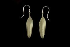 Eucalyptus long Leaf Wire Earrings - Eukalyptusblatt Ohrhänger