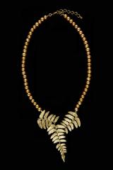 Fern Necklace on Pearl - Farn Collier