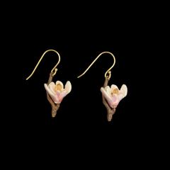 Pink Magnolia Single Bud Wire Earrings - Rosa Magnolien Ohrhänger mit Knospe
