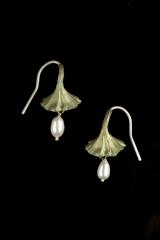 Gingko Pearl Wire Earrings - Gingko Ohrhänger mit Perle